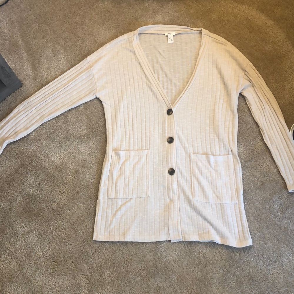 2️⃣ GREAT TO CROP!Cardigans Tortoise Shell Buttons - Picture 4 of 6
